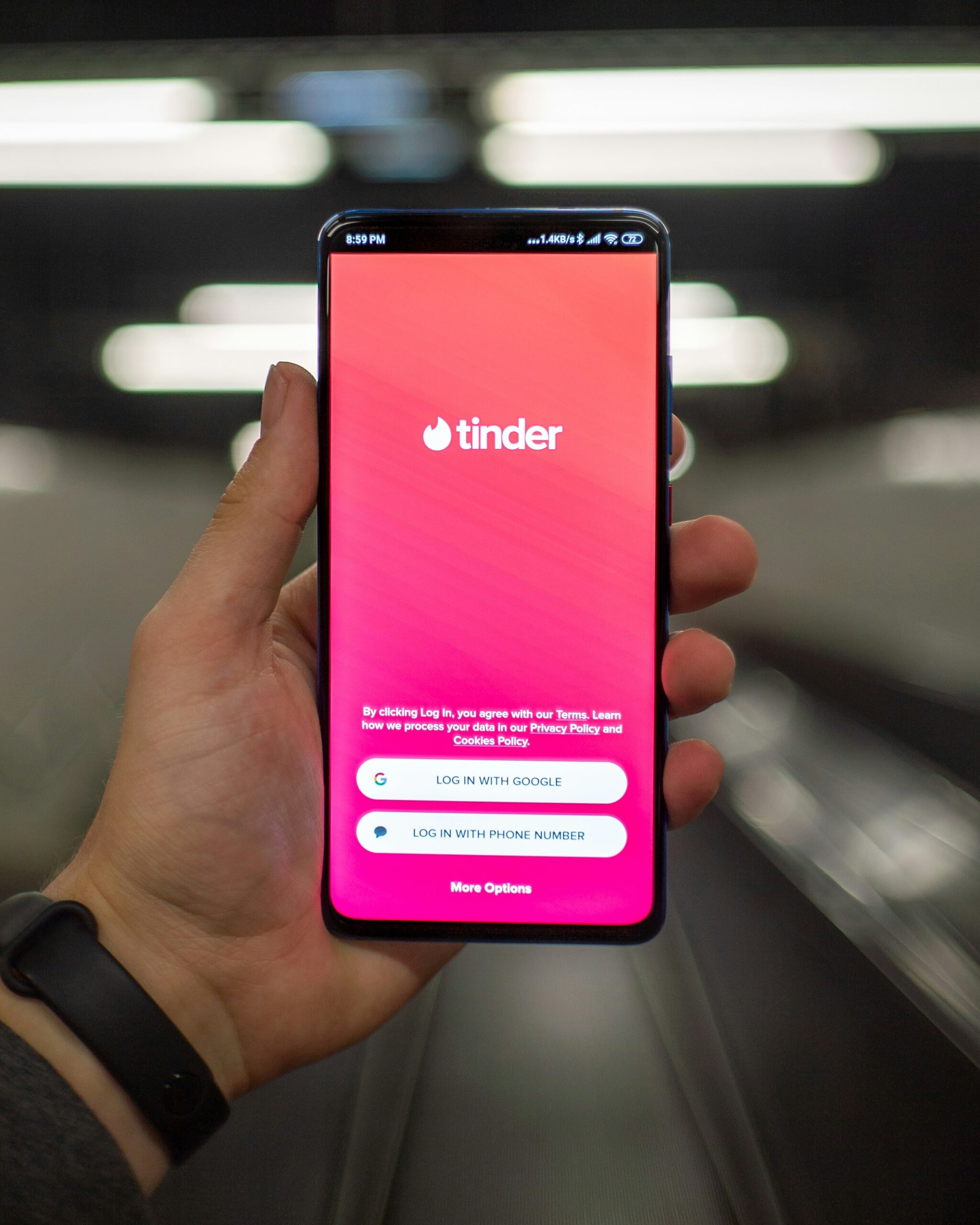 Tinderist õnneliku suhte ja armastuseni: 4 äraproovitud nippi